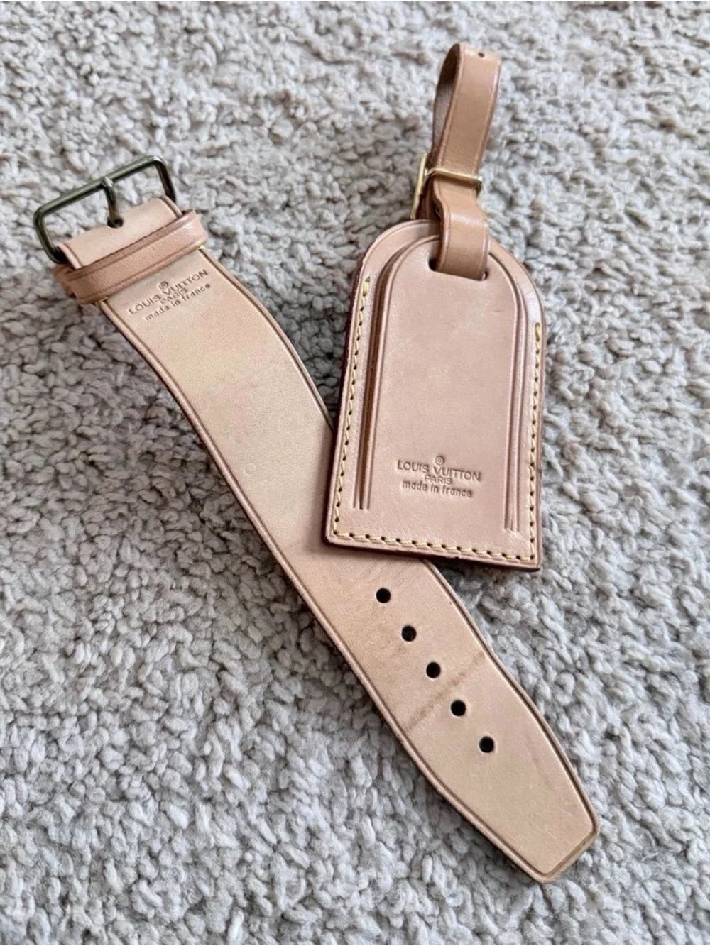 LOUIS VUITTON